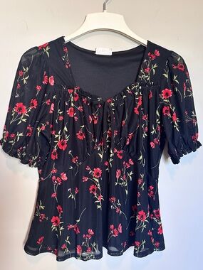 Ember Black Floral Tie-Front Puff Sleeve Top